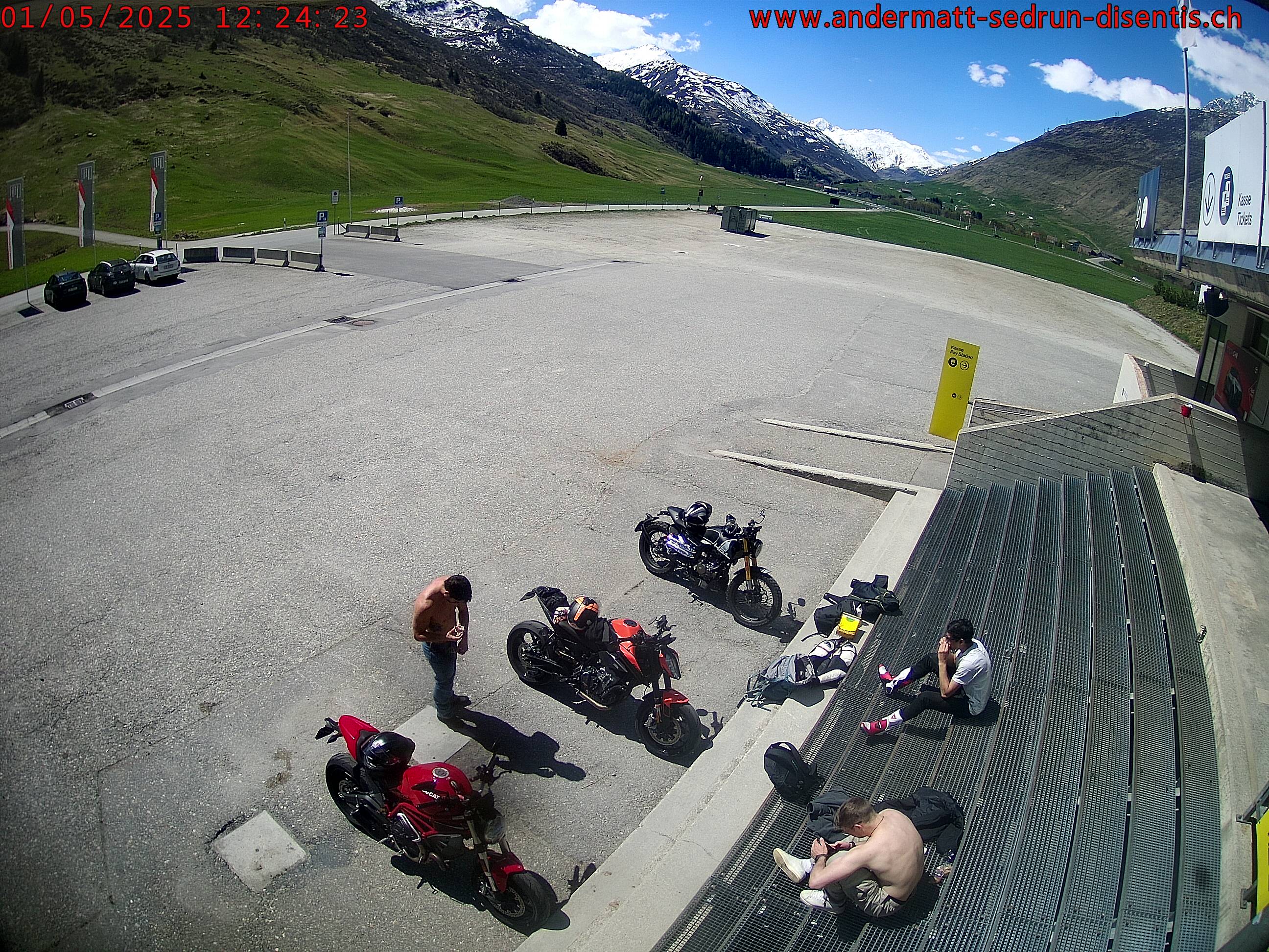 Ski Arena Andermatt webcam - ski station